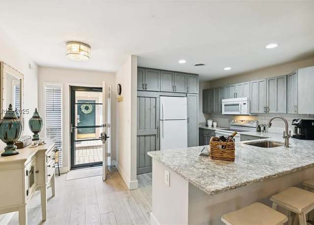 Property at 45 Queens Folly Rd #794, Hilton Head Island, SC 29928, 2 beds, 1 bath