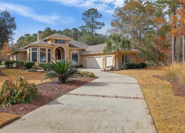 Property at 14 Marchmont Ave, Bluffton, SC 29910, 3 beds, 3.5 baths