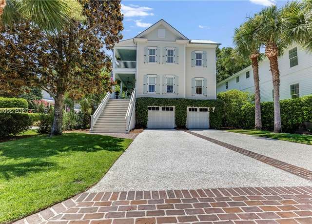 Property at 52 Crosswinds Dr, Hilton Head Island, SC 29926, 4 beds, 3.5 baths