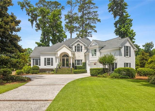 Property at 71 Lexington Dr, Bluffton, SC 29910, 4 beds, 4.5 baths