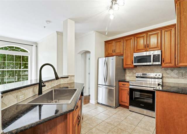 Property at 4 Indigo Run Dr #3710, Hilton Head Island, SC 29926, 2 beds, 2 baths