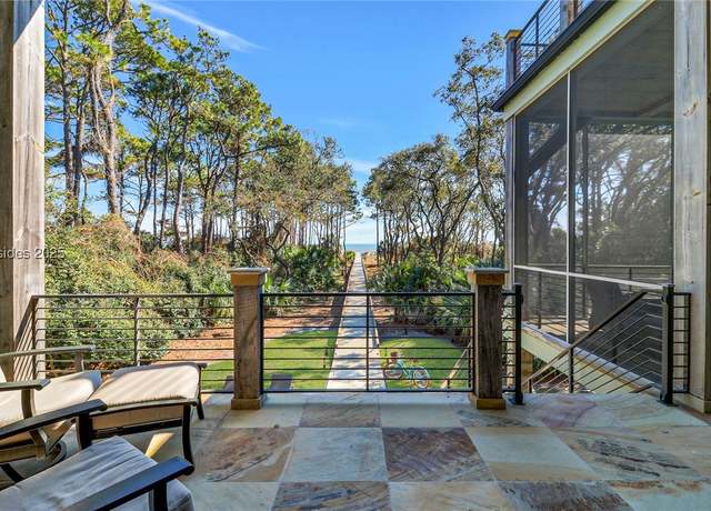 Property at 9 Bayberry Ln, Hilton Head Island, SC 29928, 5 beds, 5 baths