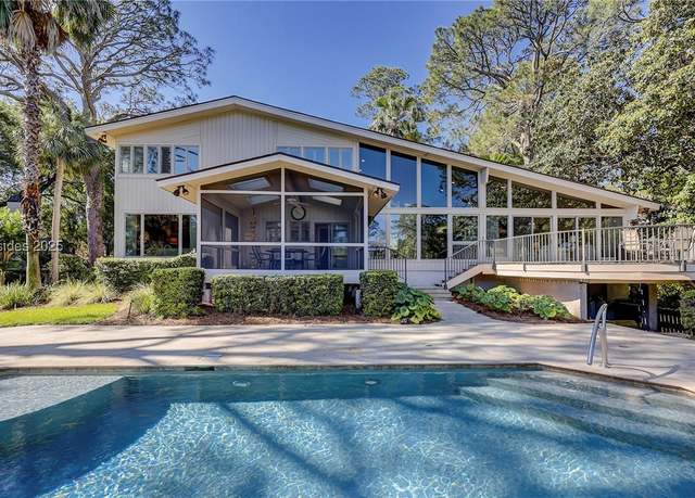 Property at 34 S Beach Ln, Hilton Head Island, SC 29928, 5 beds, 5.5 baths