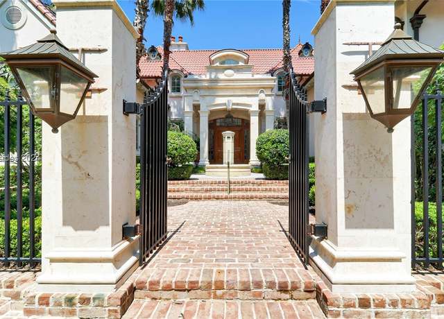 Property at 15 Harrogate Dr, Hilton Head Island, SC 29928, 4 beds, 6 baths
