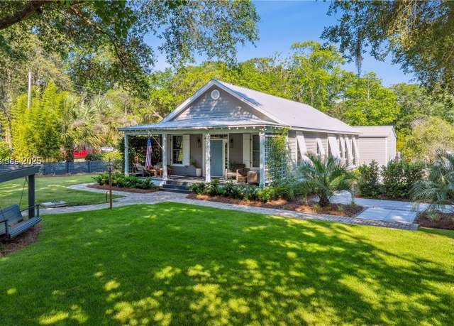 Property at 165 Alljoy Rd, Bluffton, SC 29910, 3 beds, 2 baths