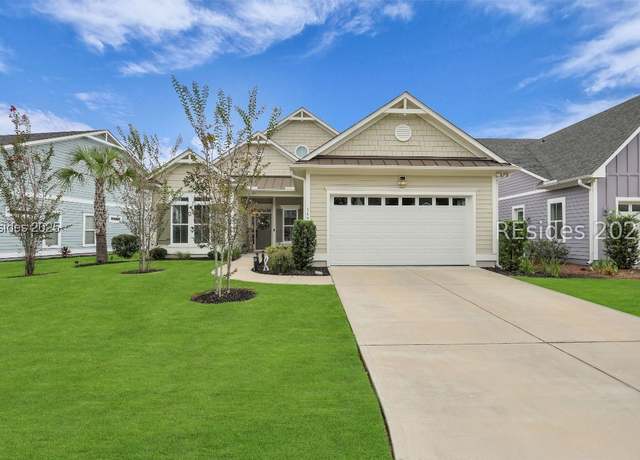 Property at 366 Castaway Dr, Bluffton, SC 29910, 4 beds, 3 baths
