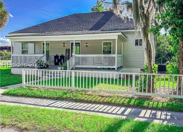 Property at 212 Keene Ave, Estill, SC 29918, 3 beds, 2 baths
