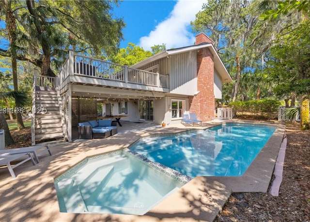 Property at 4 South Beach Ln, Hilton Head Island, SC 29928, 4 beds, 3.5 baths