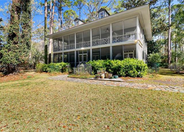 Property at 47 Pine View Dr, Bluffton, SC 29910, 4 beds, 3 baths