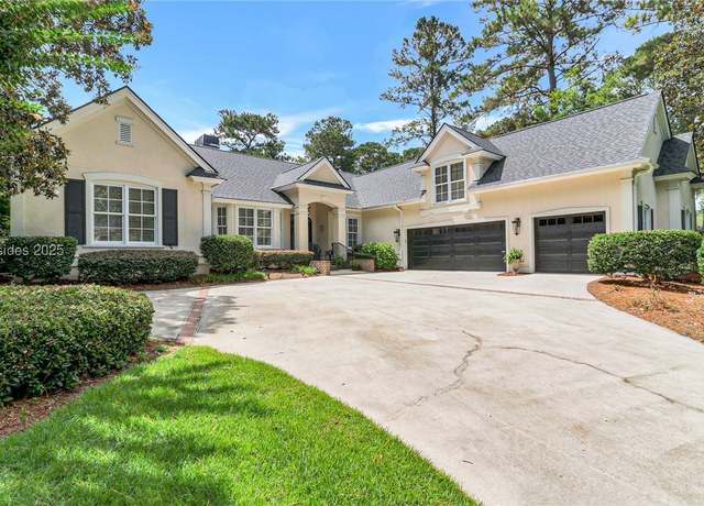 Property at 23 Lexington Dr, Bluffton, SC 29910, 4 beds, 5.5 baths
