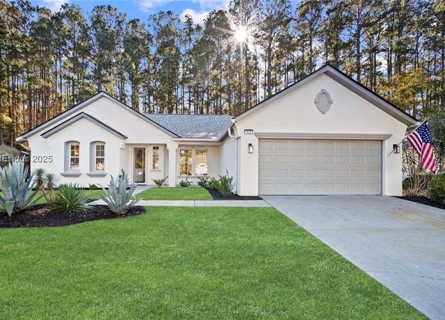 Property at 310 Hampton Pl, Bluffton, SC 29909, 4 beds, 2 baths