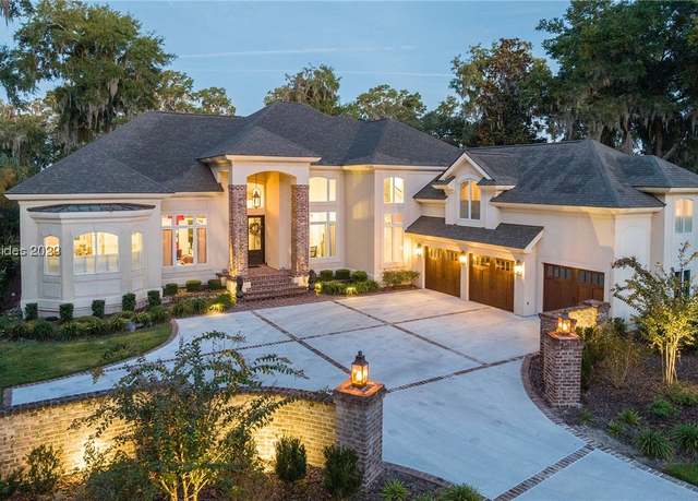Property at 71 Inverness Dr, Bluffton, SC 29910, 4 beds, 5 baths
