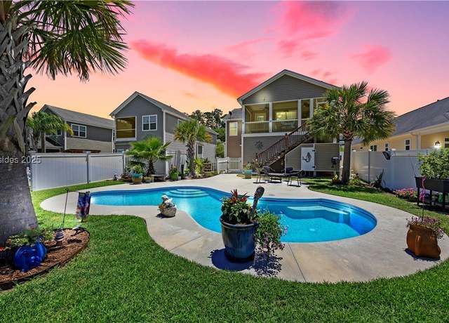 Property at 131 Red Cedar St, Bluffton, SC 29910, 4 beds, 2.5 baths