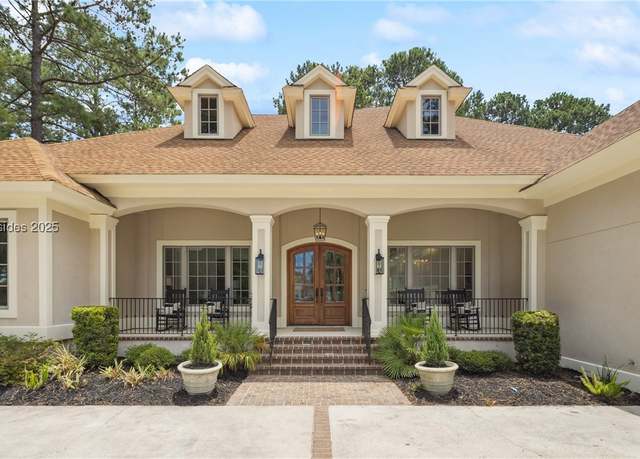 Property at 43 Hampton Hall Blvd, Bluffton, SC 29910, 4 beds, 4.5 baths