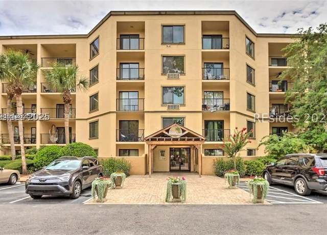 Property at 10 Lemoyne Ave #405, Hilton Head Island, SC 29928, 2 beds, 2 baths