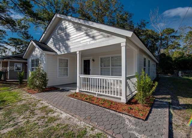 Property at 124 Hagin Dr, Ridgeland, SC 29936, 3 beds, 2 baths