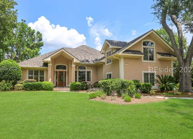 Property at 17 Caravelle Ln, Bluffton, SC 29909, 4 beds, 4 baths