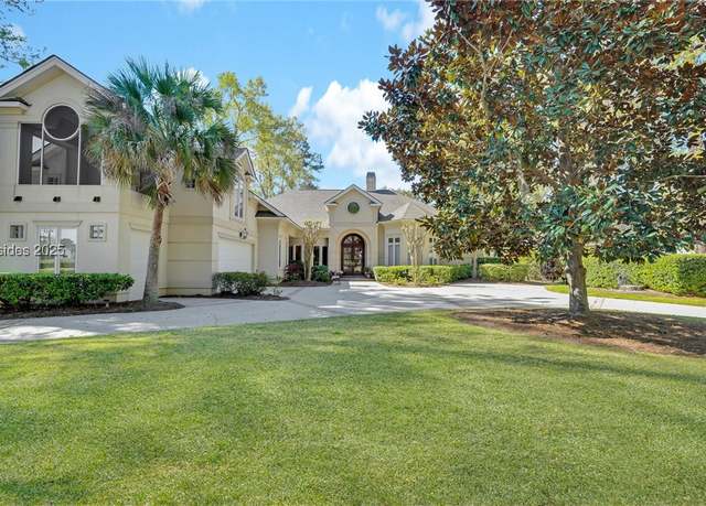 Property at 18 Cumberland Dr, Bluffton, SC 29910, 4 beds, 5 baths