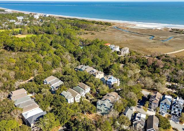 Property at 33 Corrine Ln, Hilton Head Island, SC 29928