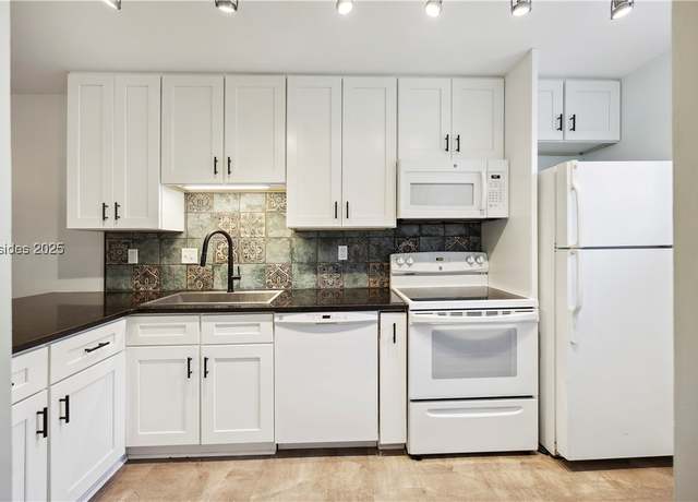 Property at 155 Dillon Rd #1821, Hilton Head Island, SC 29926, 2 beds, 2.5 baths