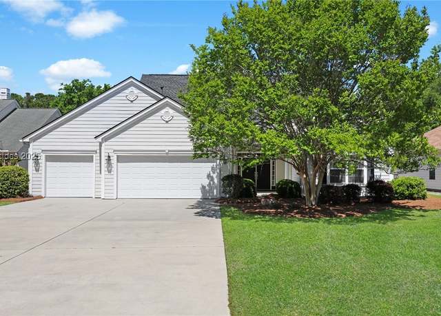 Property at 30 St Simons Dr, Bluffton, SC 29910, 4 beds, 3.5 baths
