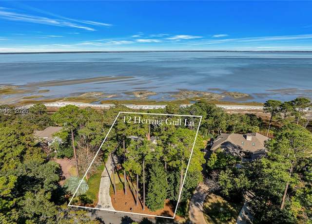 Property at 12 Herring Gull Ln, Hilton Head Island, SC 29926, 3 beds, 4 baths