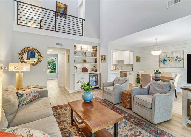 Property at 43 Cordillo Pkwy #110, Hilton Head Island, SC 29928, 3 beds, 3 baths