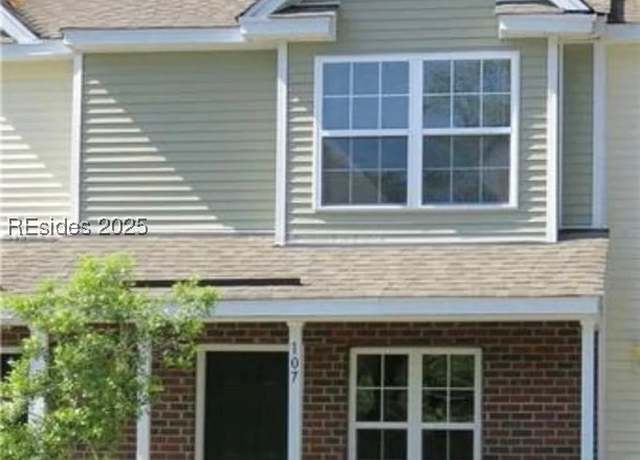 Property at 107 South St, Bluffton, SC 29910, 2 beds, 2.5 baths