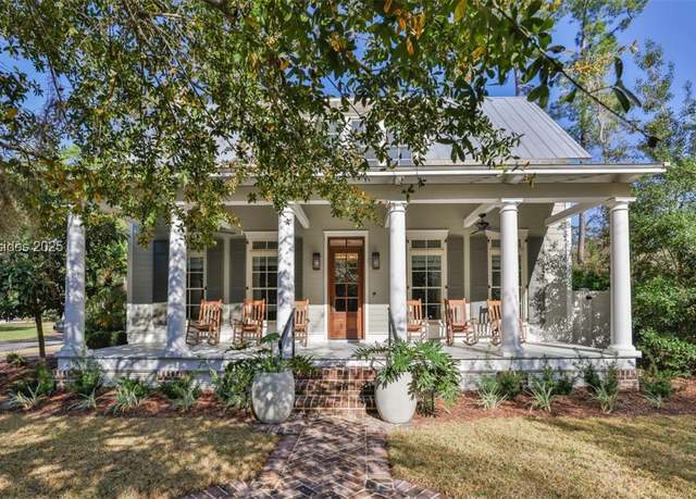 Property at 58 Gilded St, Bluffton, SC 29910, 4 beds, 4.5 baths