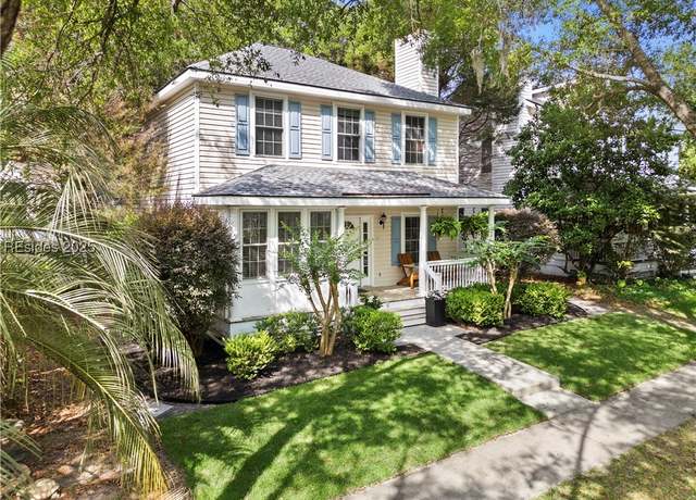 Property at 6 Regent Ave, Bluffton, SC 29910, 3 beds, 2.5 baths