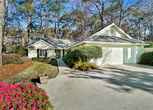 Property at 32 Pipers Pond Rd, Bluffton, SC 29910, 3 beds, 2 baths