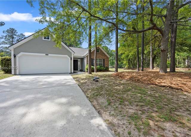 Property at 480 Mill St, Bluffton, SC 29910, 3 beds, 2 baths