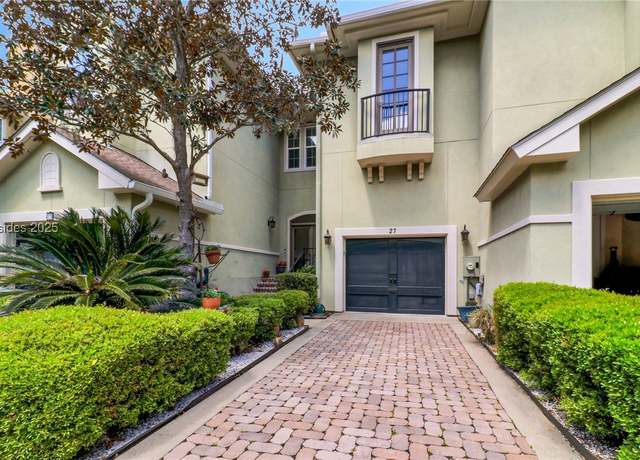 Property at 27 Seagrass Landing Ct, Hilton Head Island, SC 29926, 3 beds, 2.5 baths