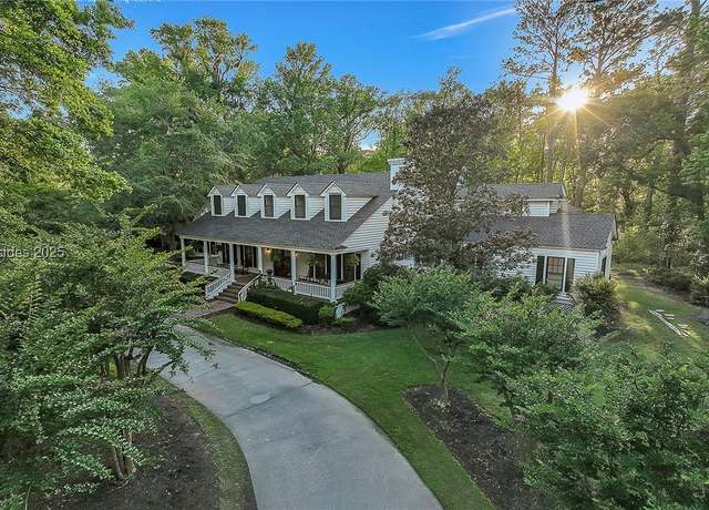 Property at 8 Cottingham Rd, Bluffton, SC 29910, 6 beds, 4.5 baths