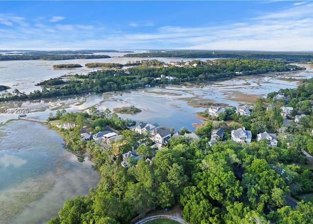 Property at 17 Sterling Pointe Dr, Hilton Head Island, SC 29926