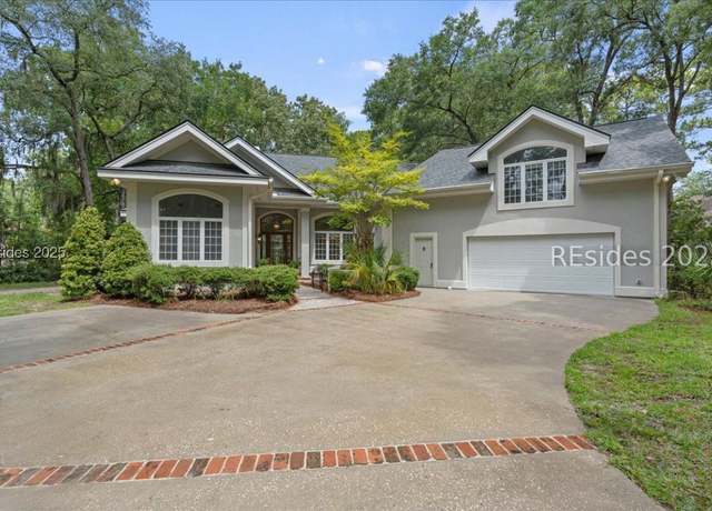 Property at 14 Hobonny Pl, Hilton Head Island, SC 29926, 4 beds, 4 baths