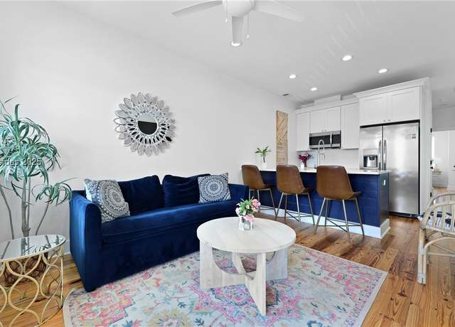 Property at 142 President St, Charleston, SC 29403, 3 beds, 3 baths