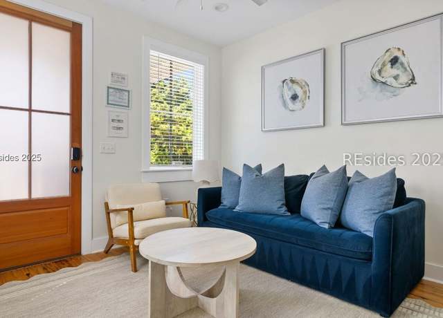 Property at 142 President St, Charleston, SC 29403, 3 beds, 3 baths