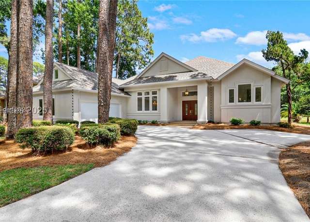Property at 8 Branford Ln, Hilton Head Island, SC 29926, 3 beds, 2.5 baths