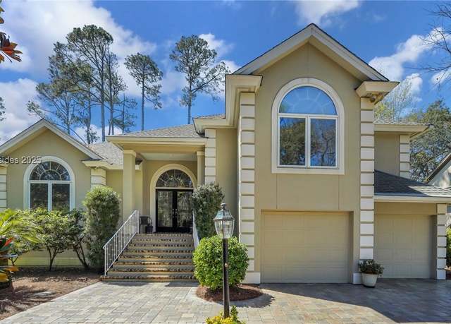 Property at 12 Coquina Rd, Hilton Head Island, SC 29928, 3 beds, 3 baths