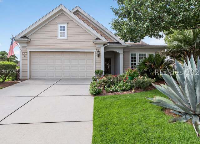 Property at 21 Pinedrop Ct, Bluffton, SC 29909, 3 beds, 2 baths
