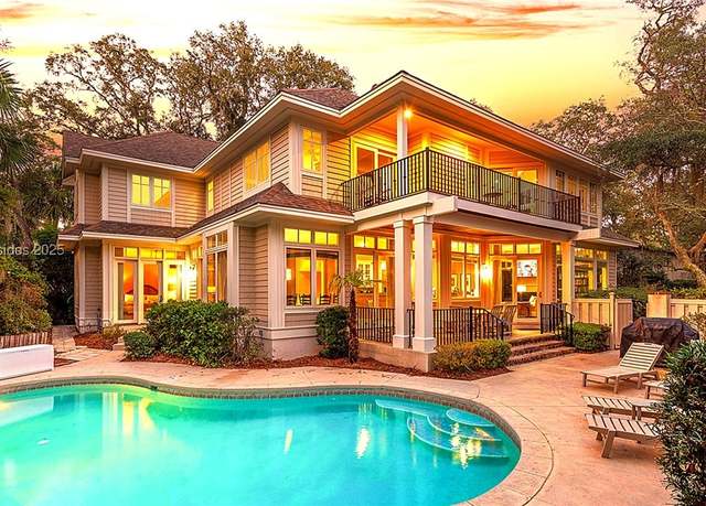 Property at 30 Ruddy Turnstone Rd, Hilton Head Island, SC 29928, 5 beds, 6 baths