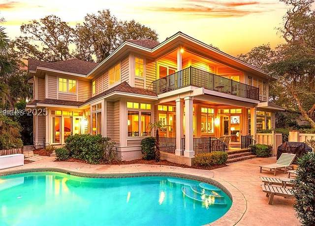 Property at 30 Ruddy Turnstone Rd, Hilton Head Island, SC 29928, 5 beds, 6 baths