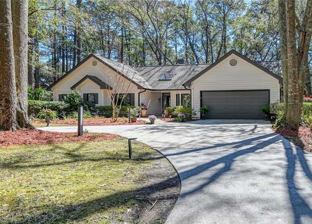 Property at 3 Pine Sky Ct, Hilton Head Island, SC 29926, 3 beds, 3 baths