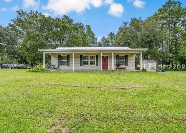 Property at 10692 Grays Hwy, Ridgeland, SC 29936, 2 beds, 2 baths