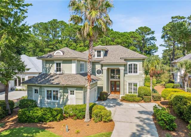 Property at 284 Berwick Dr, Hilton Head Island, SC 29926, 5 beds, 3.5 baths