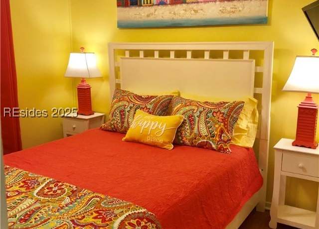 Property at 40 Folly Field Rd #119, Hilton Head Island, SC 29928, 2 beds, 2 baths