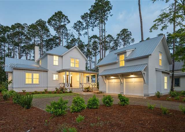 Property at 115 Cane Cutter Rd, Bluffton, SC 29910, 5 beds, 5.5 baths