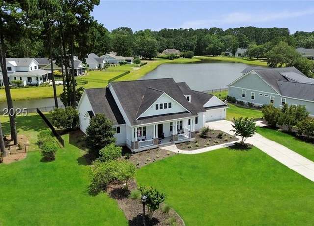 Property at 20 Daffodil Farm Way, Bluffton, SC 29910, 3 beds, 2.5 baths