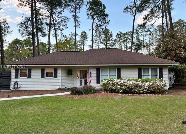 Property at 7 Royal Fern, Bluffton, SC 29910, 3 beds, 2 baths